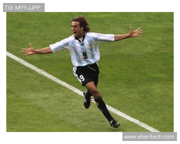 世界足坛身高最高的球员是谁揭秘他在场上的巨大优势与挑战