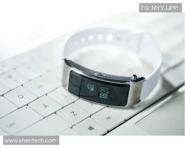 球星手环引领新潮流助力足球篮球运动提升表现与健康管理